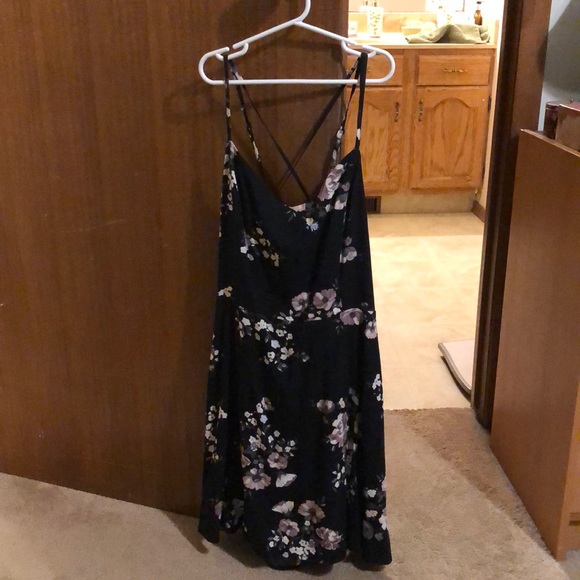 2/$50 Garage Flower Dress - Picture 1 of 3